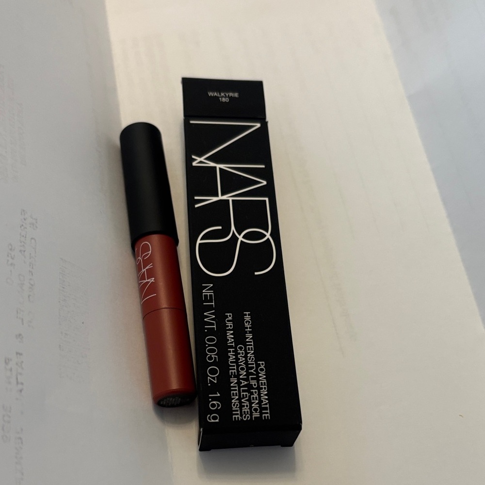 NARS Walkyrie Lip Pencil - Rich Red